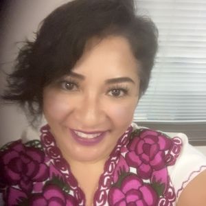 Meet your Posher, Magaly